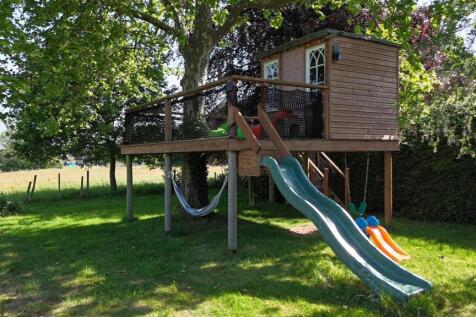 tree house.jpg
