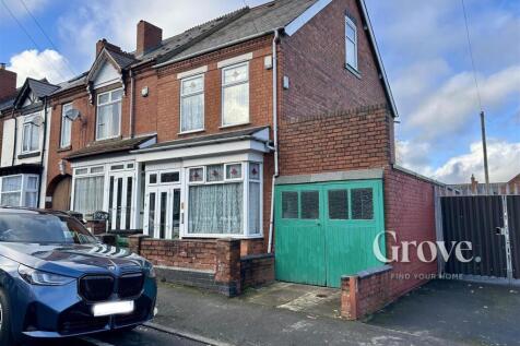 Maple Road Halesowen 2.jpg