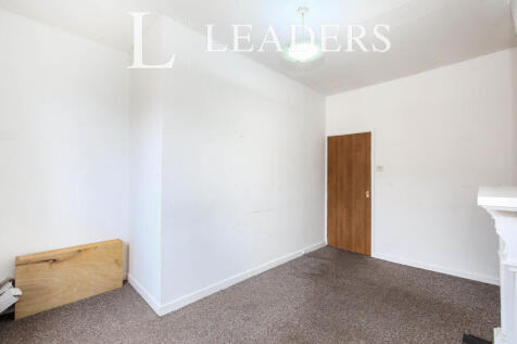 Watlands View, Newcastle, ST5 photo 5