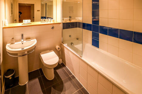 Hamilton Court, Montague Street, Bristol photo 4