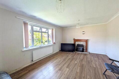 Sitting/Dining Room