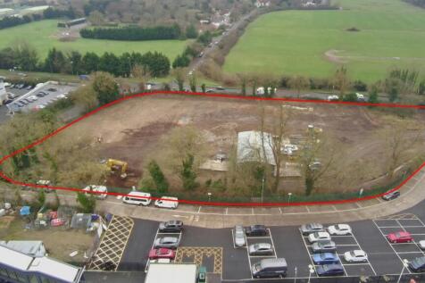 Bath Road Taplow 2.jpg