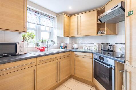 11 Stewart Court (11).jpg