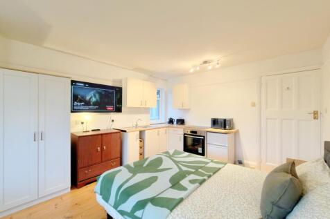 Lansdowne Road, Stanmore, Harrow photo 3