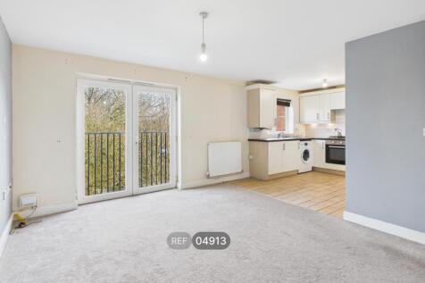 Kitchen / Living Area