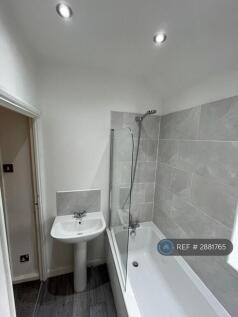 Bedford Avenue, Stafford, ST16 photo 3