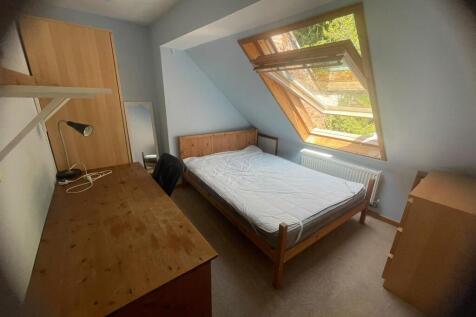 Bedroom 5.jpg