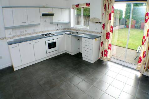 The Crescent, Stafford, ST16 photo 3