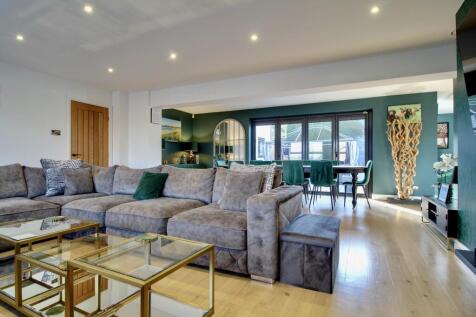 Lounge and Dining Room