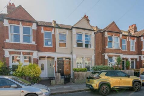 London, SW17 - property photo