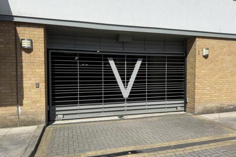 Garage M Visage 4.jpeg