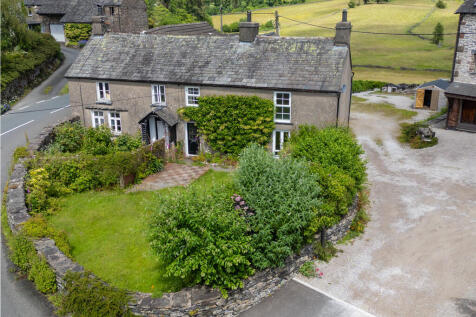 2 Woodcroft Farm ...