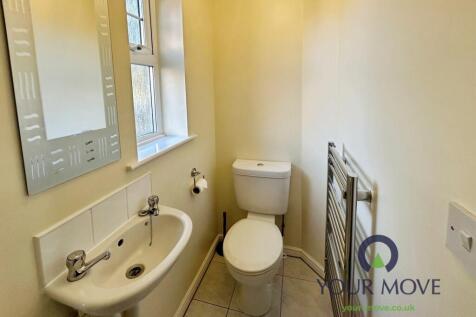 Maple Close, Barnsley, S70 photo 3