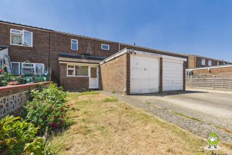 EweMove Estate Agents Basingstoke - Gilbert Close