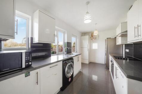 75 Lyon Park Avenue - GXSGbJk1UhOFm8FnA6PV.jpg