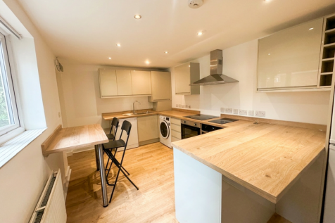 Derby Grove - House Share, Lenton, East Midlands, NG7 photo 2