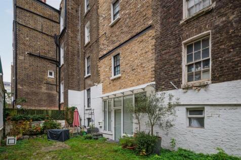 WARWICK SQUARE MEWS