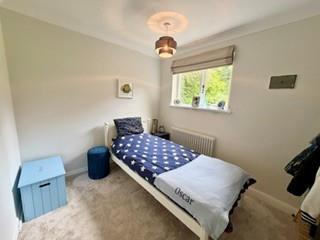 11 Edgemoor Bed4.jpg