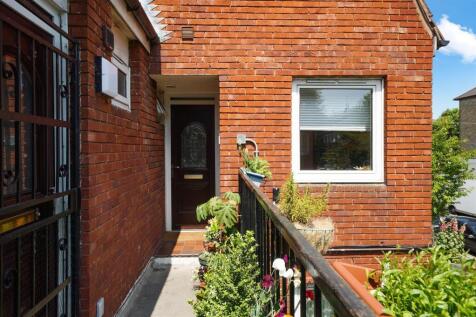 Flat 13, 2 Gautrey Road - zP5yclbpPgX96T2megVM.jpg