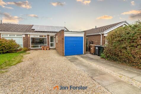 Newcastle Upon Tyne, NE13 - property photo