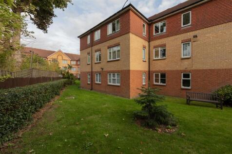 Cambridge Park, E11