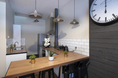 Flat B, Hosiery, Kitchen