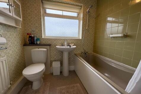 Bathroom.JPEG
