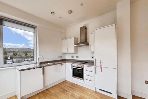 Bartley Way, Hook, Hampshire, RG27 photo 4