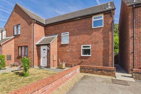 Front of house- Mark Stephens EweMove Newmarket an