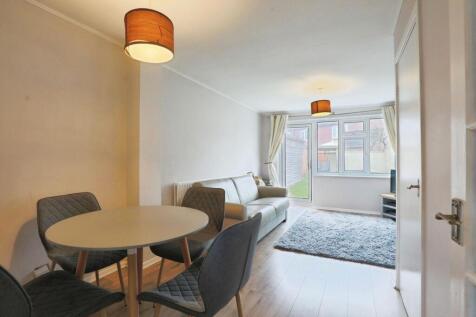 Living room 2