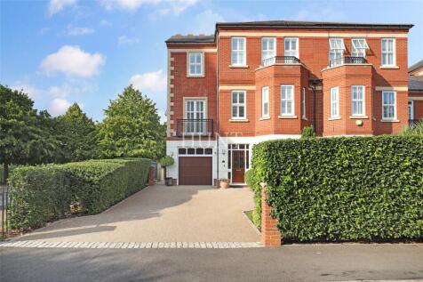 Woodford Green, IG8 - property photo