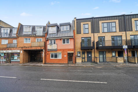 Flat 5, Lapidge House, 5 Coombe Road, Kingston upon Thames, Surrey, KT2 7AB