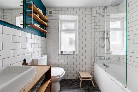 Wellington Road, E17