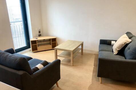2-bed flat on The Habitat, Lace Market, NG1, £1,150/mo