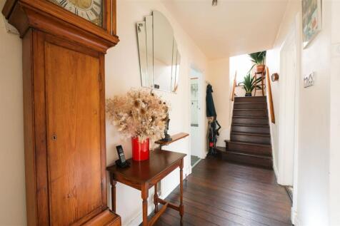 55 Benslow Lane, Hitchin-04 - Copy.jpg