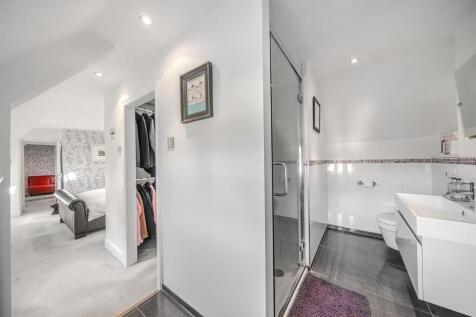 Principal Bedroom Suite