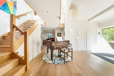 6 bed, 5 bath Detached in Bristol - Photo 20