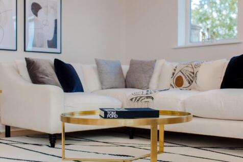 13 Yarlington Court-LR-38.jpg