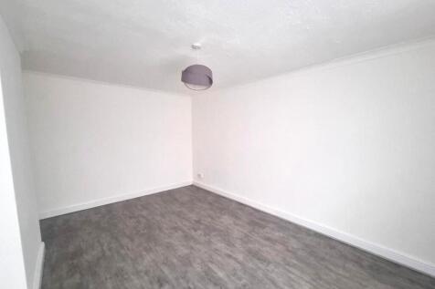 Torbrex Road, G67 photo 5