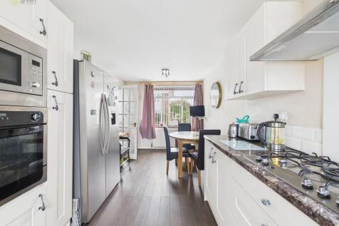 CAM04914G0-PR0285...