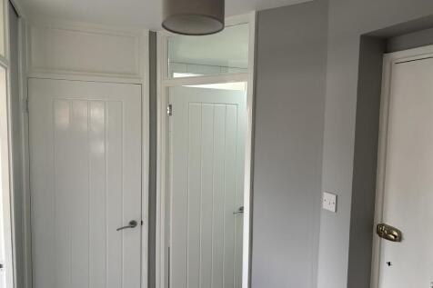Snowdrop Close, Springfield, Chelmsford, Essex photo 3