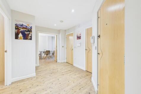 CAM05016G0-PR0036-ST