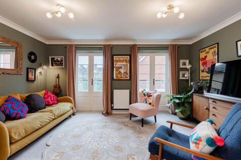 Living Room (1)