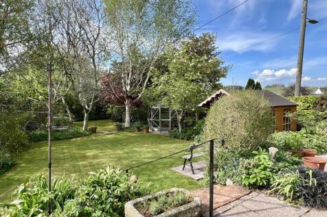 Kirkmulloch, 1 Wayside, Dalry - Williamson and Hen