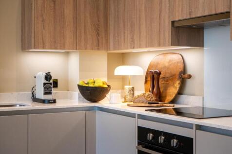 Southsea Show Flat HR-53.jpg