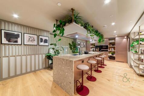 Private Hire Dining/Lounge