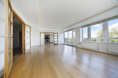 4-bed flat on Broadwalk House, 51 Hyde Park Gate, SW7, £9,750/mo