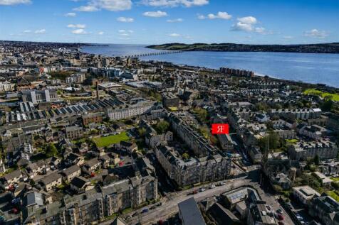 2R 297 Hawkhill Dundee Reshoot-18.jpg