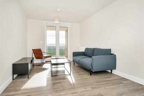 Osprey Drive, Trumpington, Cambridge photo 5