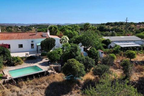 pretty farmhouse and barn